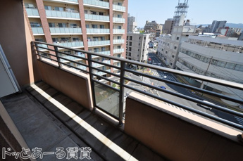 【バルコニー】