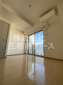 【居間・リビング】 | 朝日マンション | 朝日マンション　※別部屋参考写真です。