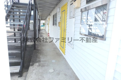 【ロビー】 | コグチB