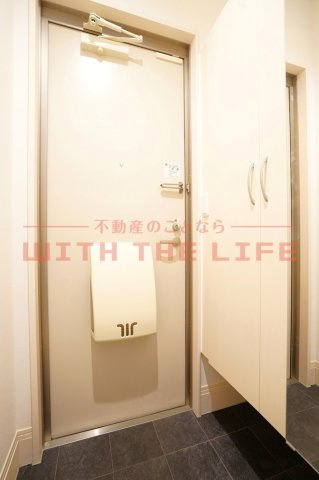 シュトラール【キャッシュバック対象】の玄関|落ち着いた玄関です