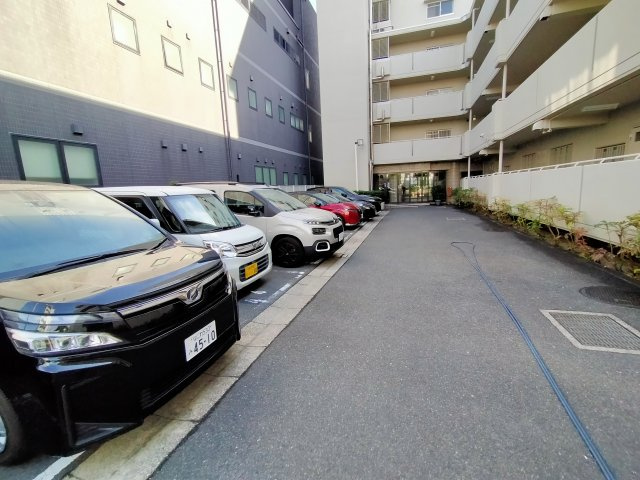 ナビール城東の駐車場|駐車場です。