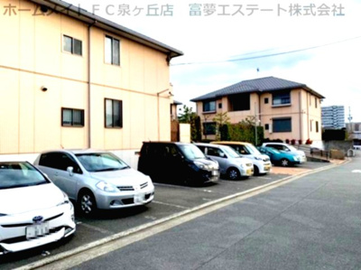 【駐車場】 | ガーデンパークA棟