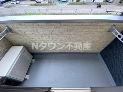 【バルコニー】 | コンパートハウス大曽根 | お洗濯にも便利なバルコニー付き