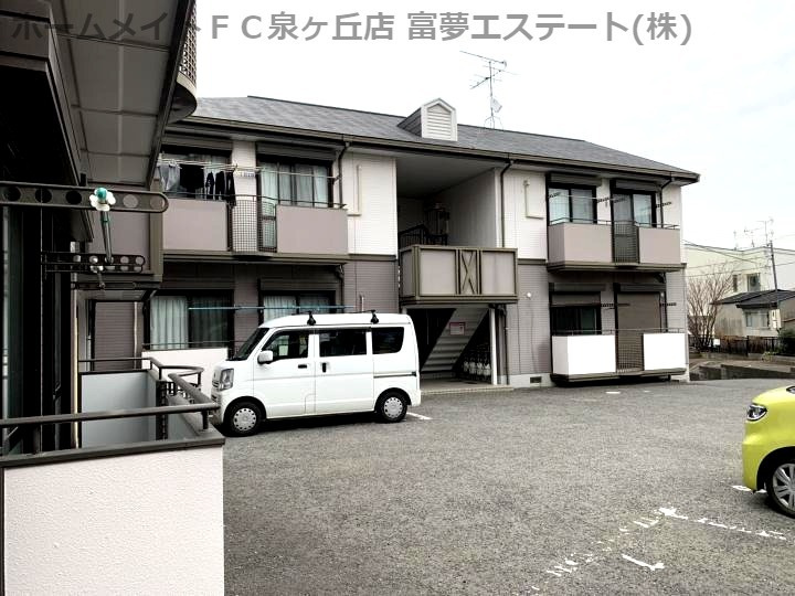 メゾンモンハイム東の駐車場