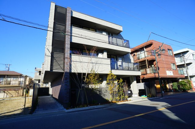 雄治レジデンス