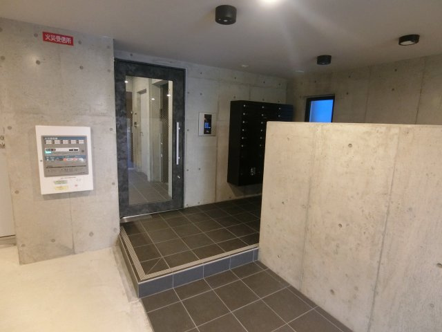 【エントランス】 | マーヴェリック堺東