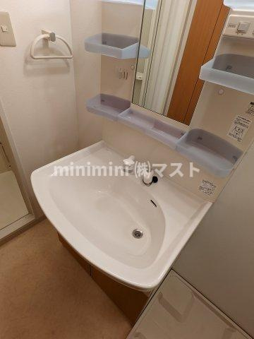 シンエイアド中央大通りビルディングの洗面所