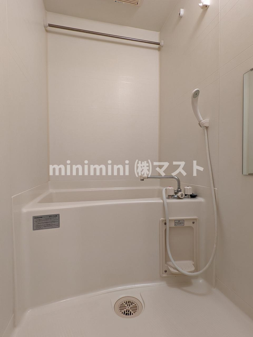 シンエイアド中央大通りビルディングの浴室