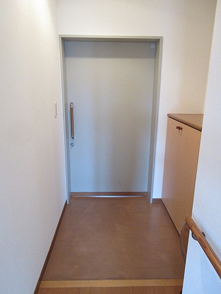 カーサマリア【キャッシュバック対象物件】の玄関|落ち着いた玄関です