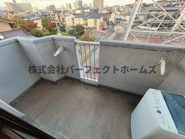 モンシャンブルのバルコニー|暖かな日差しのふりそそぐバルコニー