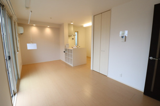 【居間・リビング】 | ベル・アジュールA