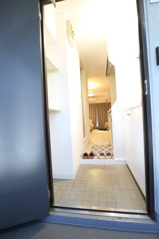 アクシス富士見の玄関