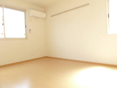 【洋室】 | ヴェルドミール | 北側洋室