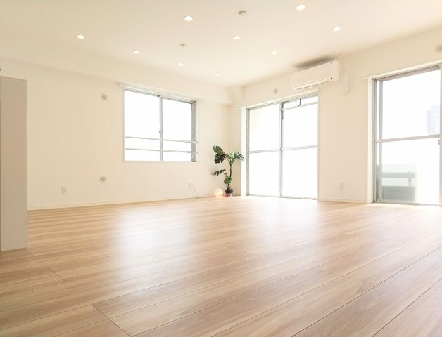 ヨコハマオールパークス　第四街区L棟　（鶴見区尻手1丁目）の居間・リビング|仕様イメージ