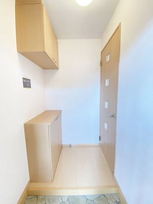 【玄関】 | エリシオン日高 F棟