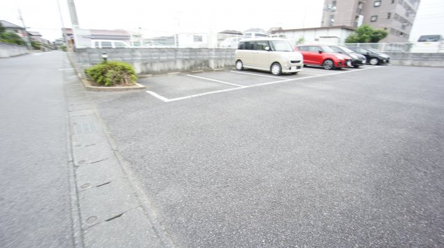 ハーベストヒルCの駐車場