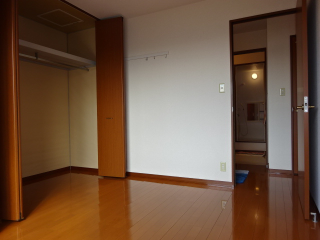 ＮＥＯクラレッドシティＣの洋室