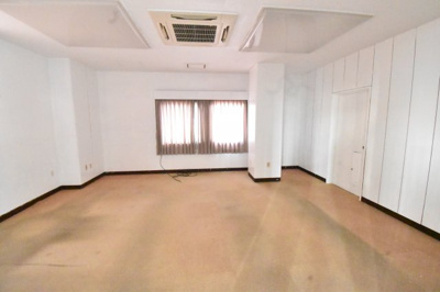 【内観：施工例】 | 鹿屋市向江町　事務所 | 2階