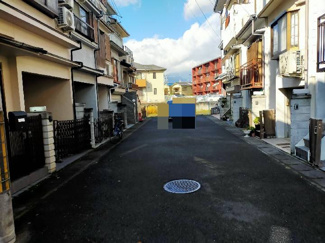 【前面道路含む現地写真】