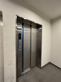 【ロビー】