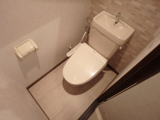 【トイレ】 | フローレンス西宮Ⅰ | シンプルで使いやすいトイレです