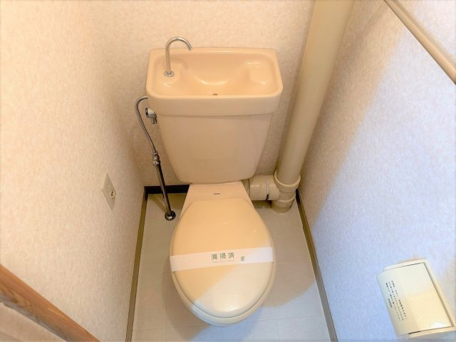 【トイレ】 | チョコレートビル | 落ち着いた色調のトイレです