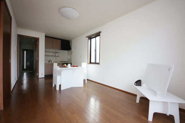 ハイム白山　Ⅰの居間・リビング