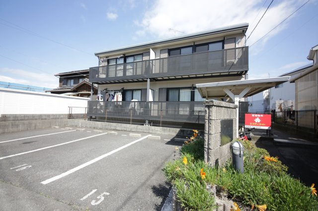 ハイム白山　Ⅰの駐車場