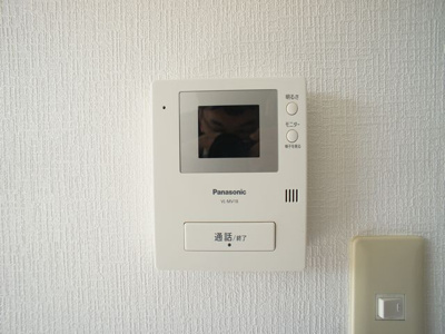 【セキュリティ】 | ラフォーレ・みなみA | 訪問者の確認ができるTVドアホン付きです♪