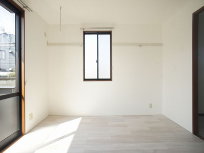 【寝室】 | ラフォーレ・みなみA | お部屋がスッキリ！充実収納付きです♪