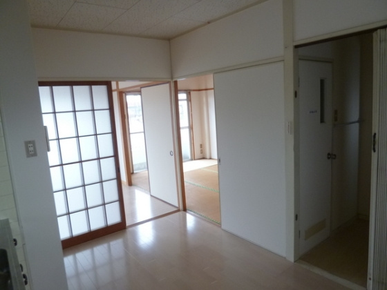 コーポレーティッドナカシマの内装