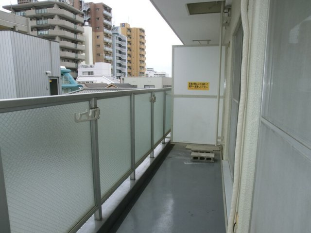 ジュエリー山手のバルコニー