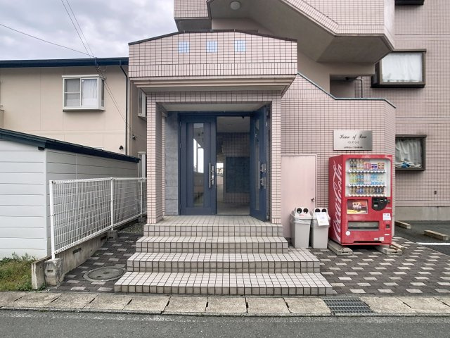 ハウスオブローゼのエントランス