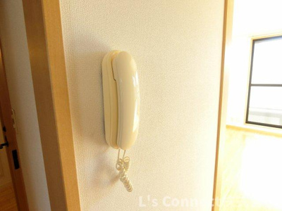【セキュリティ】 | もみじヶ丘インプス | インターホンで来客の確認ができます。