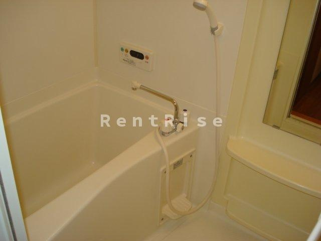 ブルージュの駐車場|ユニットバス