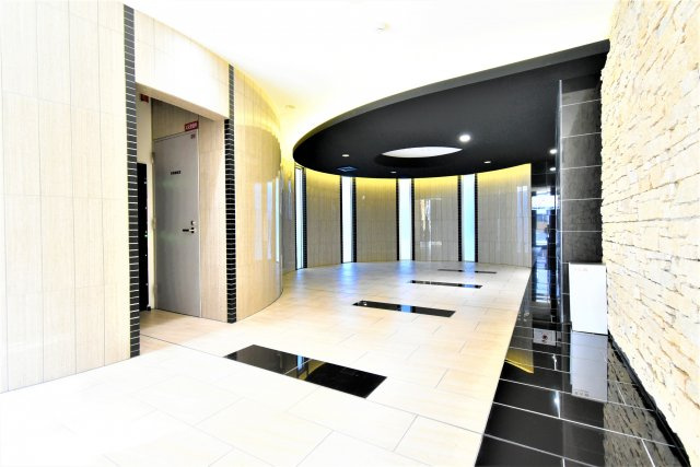 ラシーヌ天王寺南のエントランス