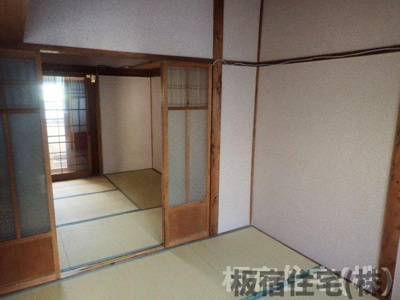 【和室】 | 平和台町２丁目連棟長屋 | 和室がひろがる居住スペース