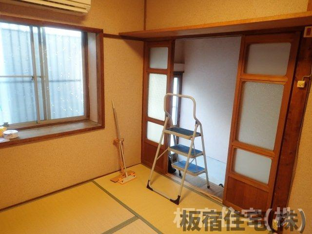 【和室】 | 平和台町２丁目連棟長屋 | 柔らかい畳が心地よい和室