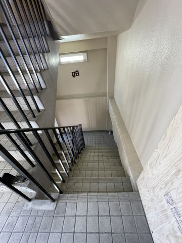 津山京町７０ビルのその他|階段