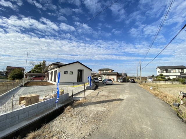 川越市池辺21-1期　新築戸建の前面道路含む現地写真|現地（2022年12月）撮影　東側7.31ｍ市道/北側4.15ｍ基準法外道路