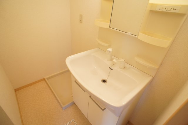 【洗面所】 | スペースが確保できる洗面所です