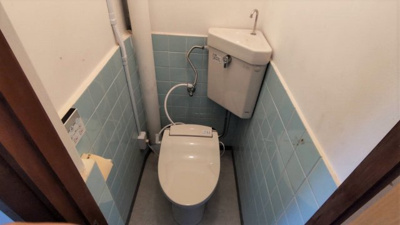 【トイレ】 | ニュー豊里 | ウォシュレット機能付きです