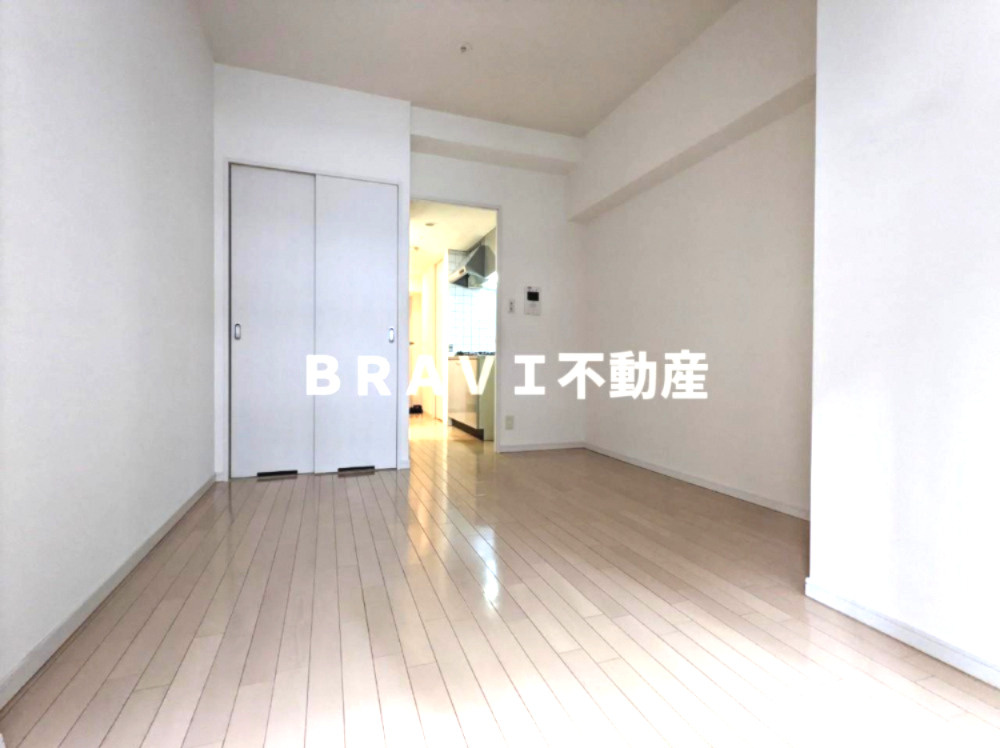 ジュネーゼグラン本町EASTの洋室|【ジュネーゼグラン本町EAST】明るい洋室です