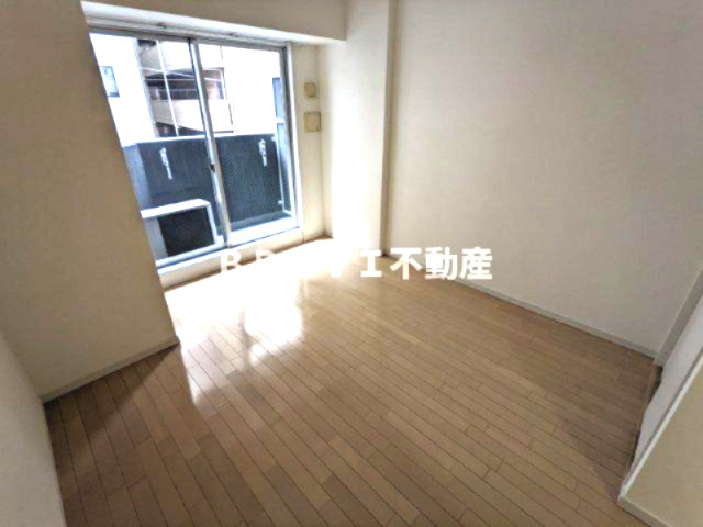 ジュネーゼグラン本町EASTの寝室|【ジュネーゼグラン本町EAST】寝室にぴったりのお部屋です