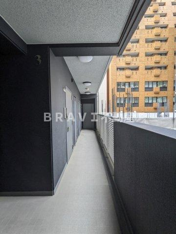 ジュネーゼグラン本町EASTのその他共用部分|【ジュネーゼグラン本町EAST】共用廊下