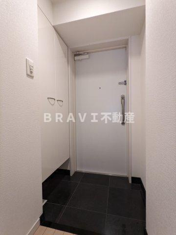 ジュネーゼグラン本町EASTの玄関|【ジュネーゼグラン本町EAST】広い玄関