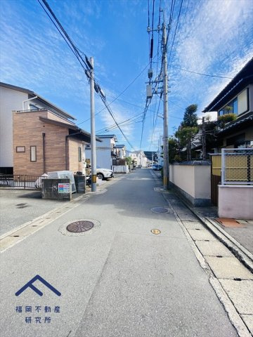 エメラルドマンション清水の周辺