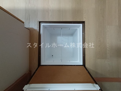 【玄関】 | フリューゲルB棟
