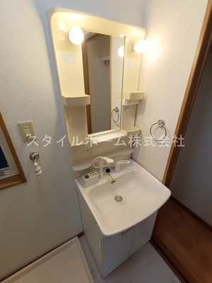 【洗面所】 | フリューゲルB棟