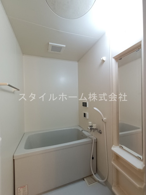 【浴室】 | フリューゲルB棟